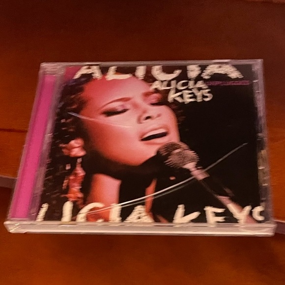 EUC Alicia Keys “Unplugged” CD Released 2005 - Picture 2 of 6